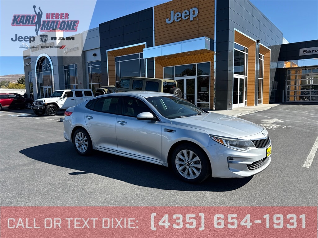 Used 2017 Kia Optima LX Sedan