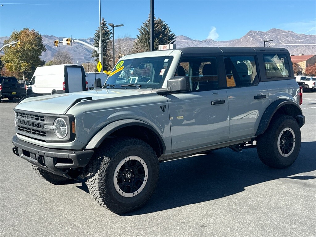 2023 Ford Bronco Base photo 4