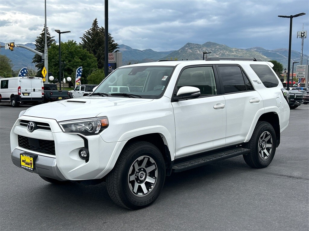2024 Toyota 4Runner TRD Off-Road Premium photo 2