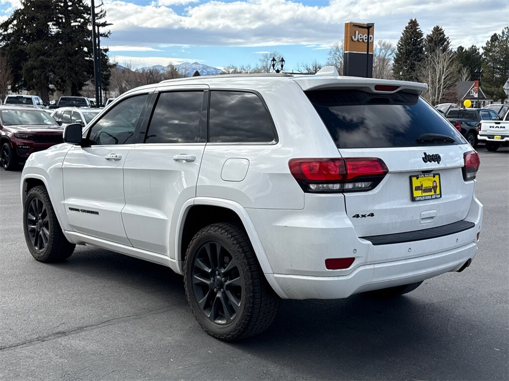 2019 Jeep Grand Cherokee Altitude photo 3