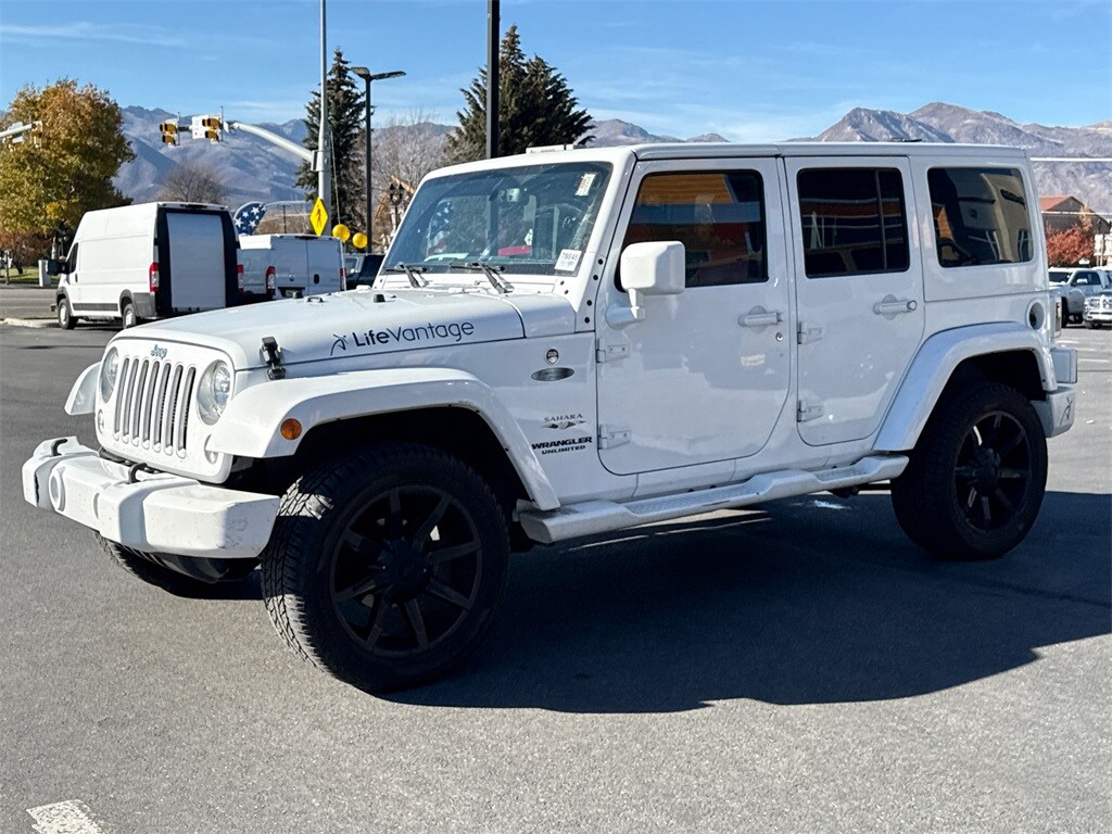 2016 Jeep Wrangler Unlimited Sahara photo 4