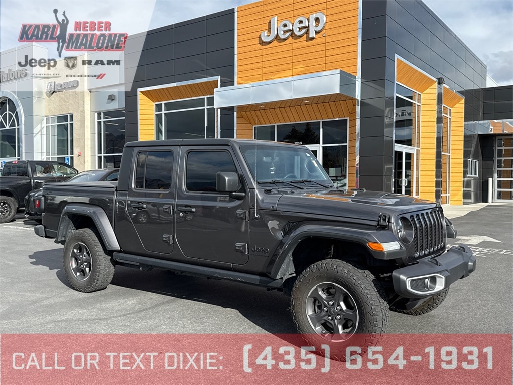 2023 Jeep Gladiator Sport S's photo