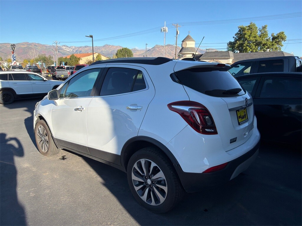 2020 Buick Encore Essence photo 2