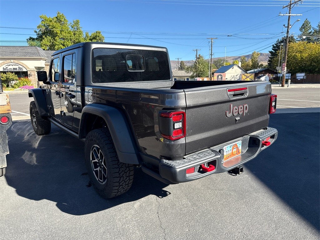 2024 Jeep Gladiator Rubicon photo 2