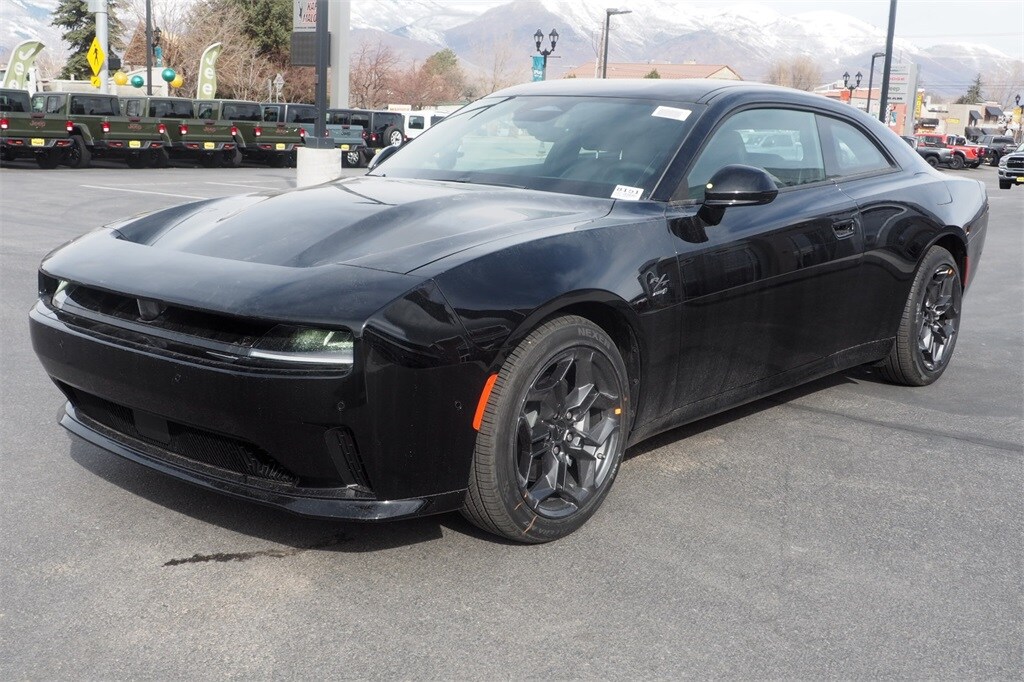 2025 Dodge Charger R/T photo 4