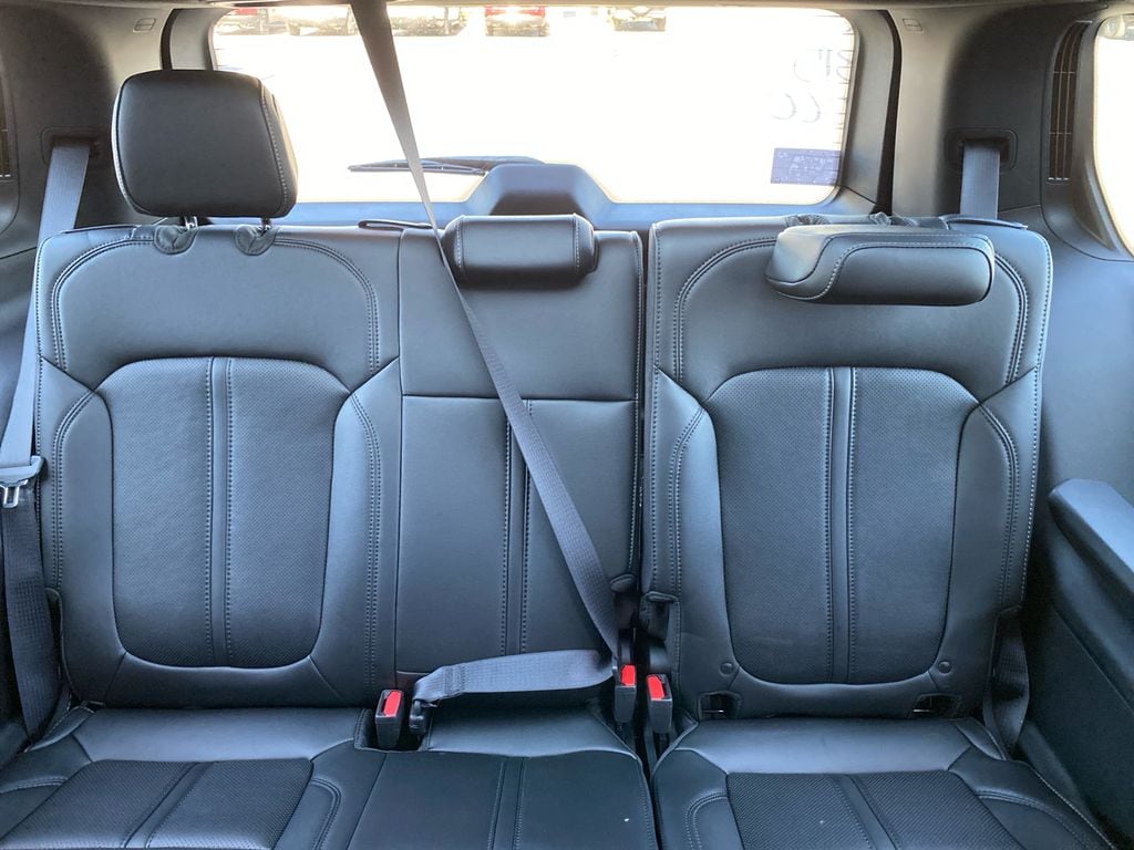 2025 Jeep Wagoneer Series I - Photo 14