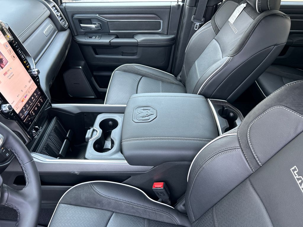 2026 RAM 2500 Laramie - Photo 8
