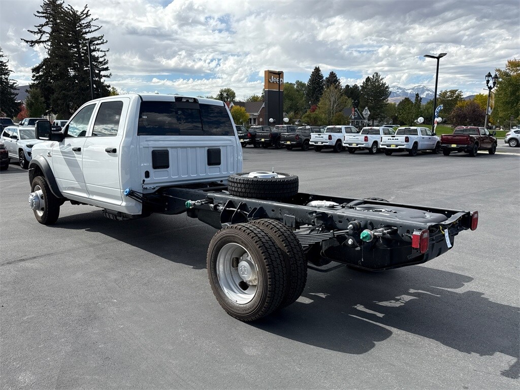 2026 Ram 5500 Tradesman photo 2