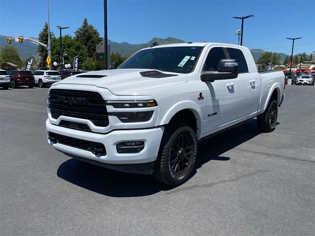New 2025 Ram 3500 LIMITED MEGA CAB 4X4 6'4 BOX Pickup