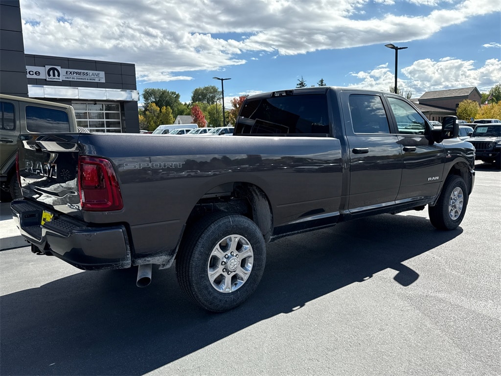New 2026 Ram 2500 BIG HORN CREW CAB 4X4 8' BOX Pickup