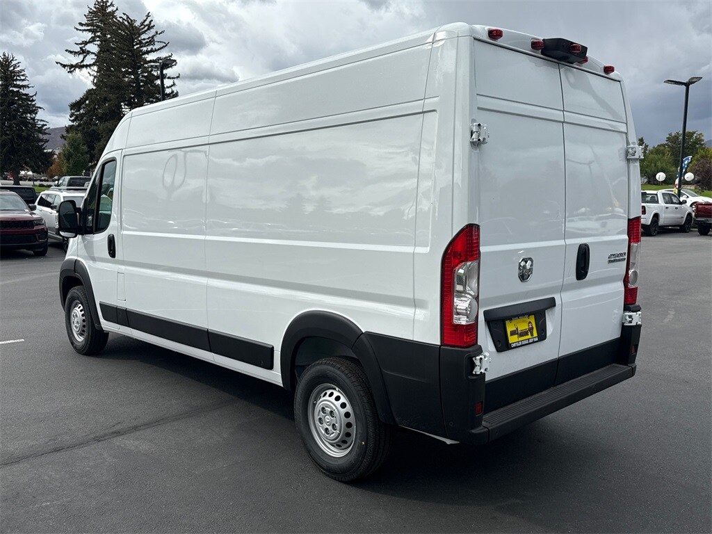 2026 Ram ProMaster 2500 photo 3