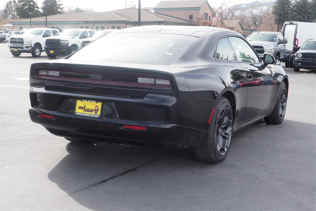 2025 Dodge Charger R/T photo 2