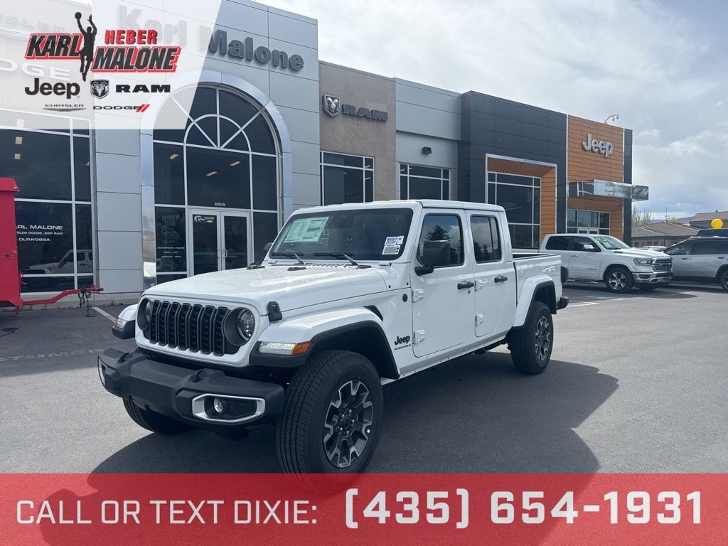 2026 Jeep Gladiator Sahara Auto's photo