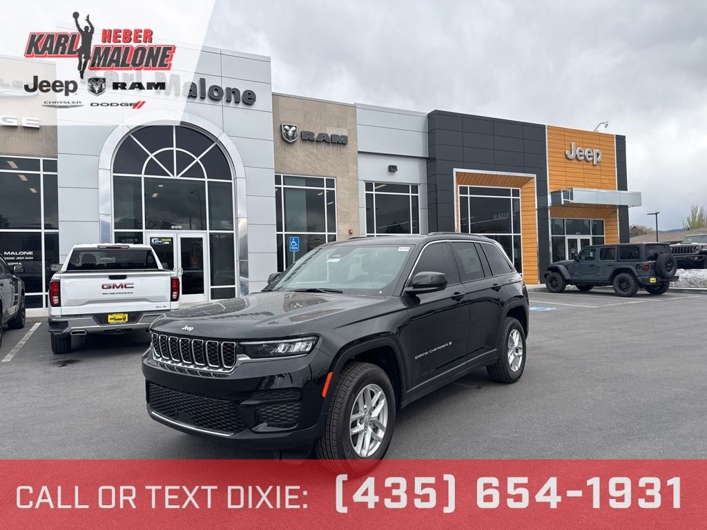 2026 Jeep Grand Cherokee Laredo X 4x4's photo
