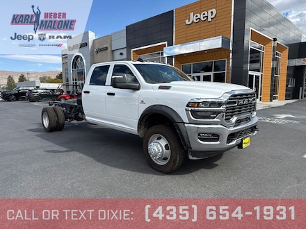 2026 Ram 5500 Chassis Cab TRADESMAN  CREW  4X4 84' CA Pickup