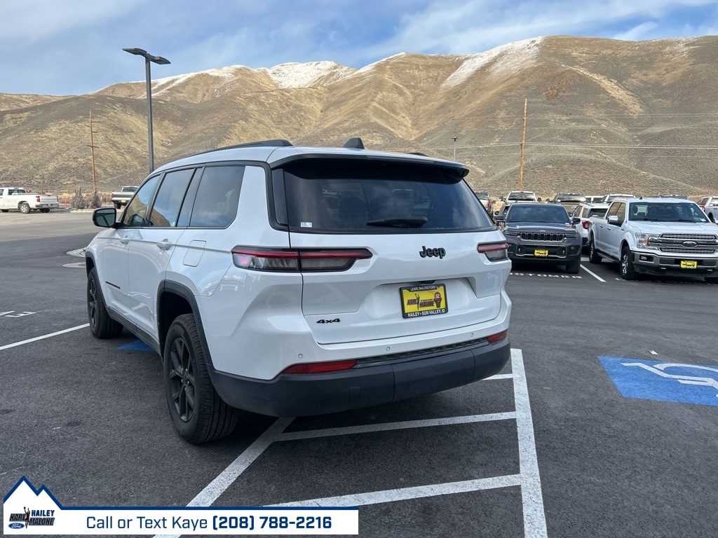 2024 Jeep Grand Cherokee L Laredo photo 3