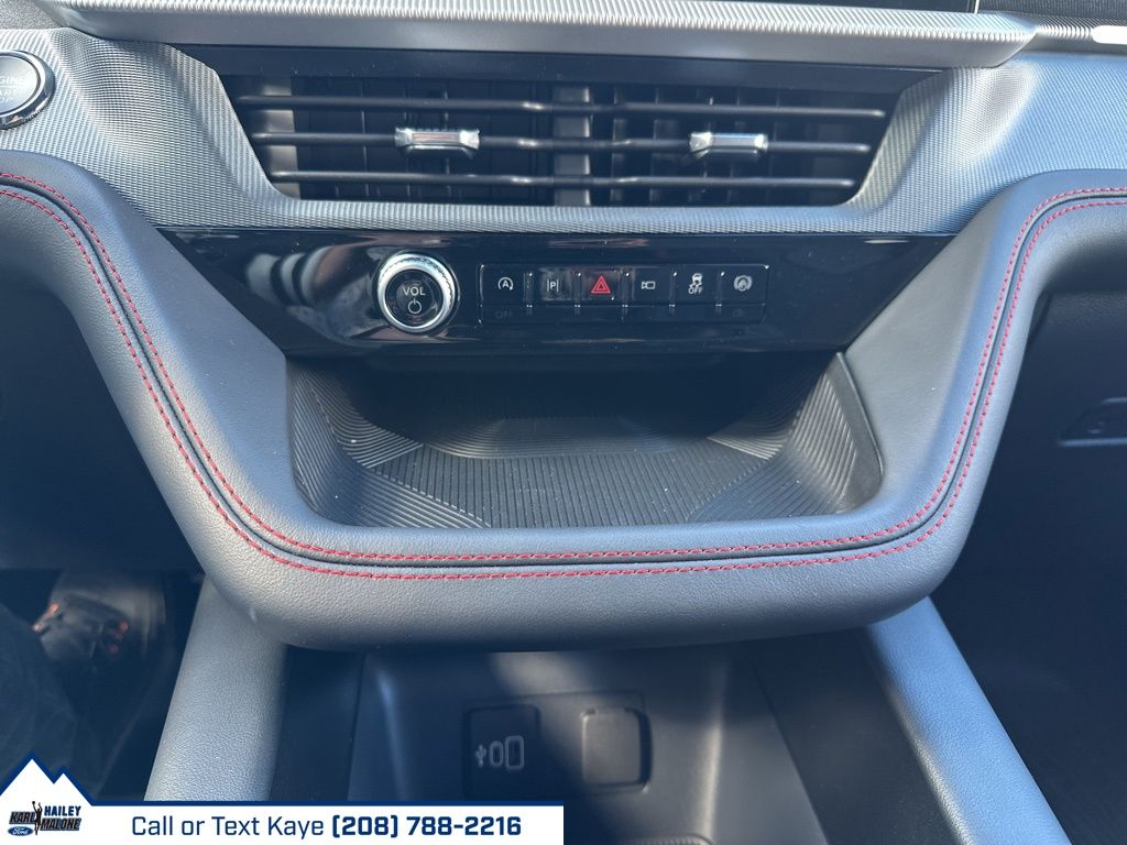 2026 Ford Explorer ST-Line - Photo 25