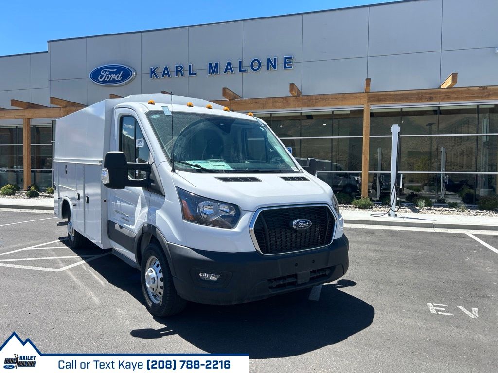 2025 Ford Transit Cutaway