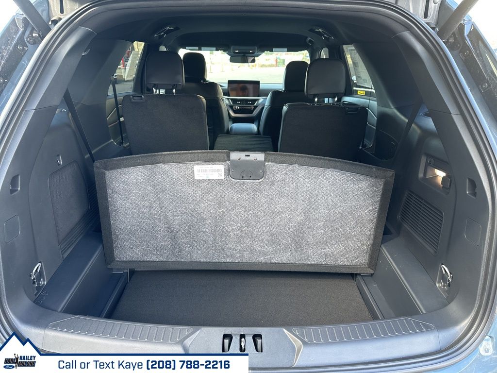 2026 Ford Explorer ST-Line - Photo 7