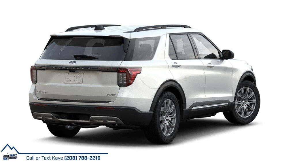 2025 Ford Explorer photo 3