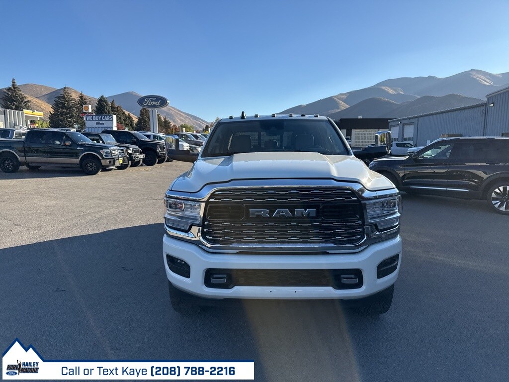 2022 Ram 2500 Limited photo 3