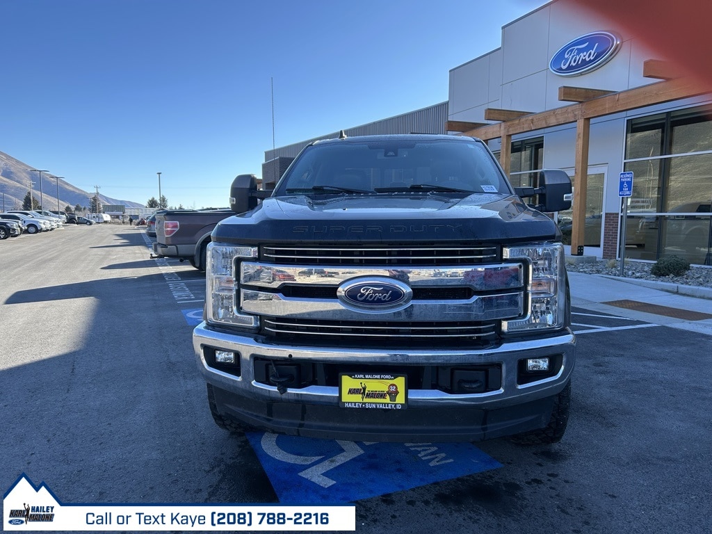 2019 Ford F-350 photo 2