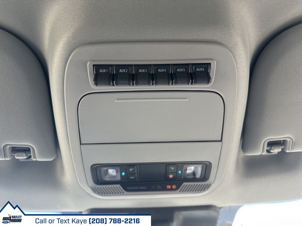 2025 Ford F-350 Super Duty XLT - Photo 24
