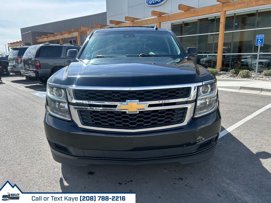2018 Chevrolet Tahoe LT photo 2