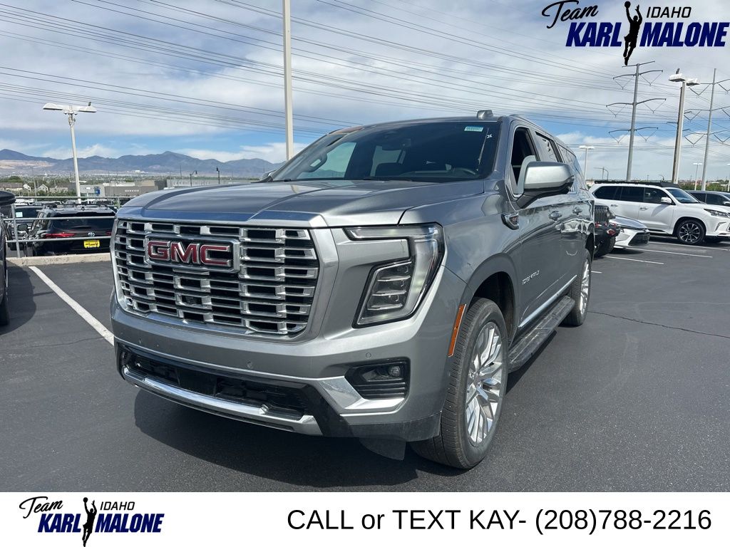 2025 GMC Yukon Denali AWD's photo
