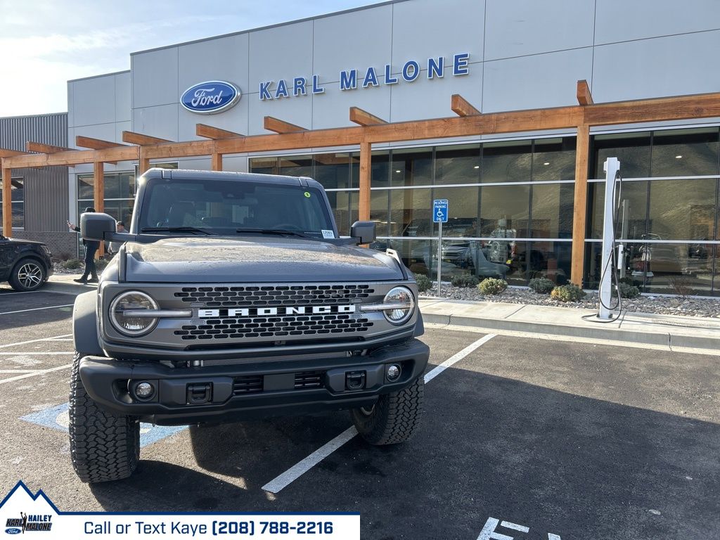 2025 Ford Bronco SUV 