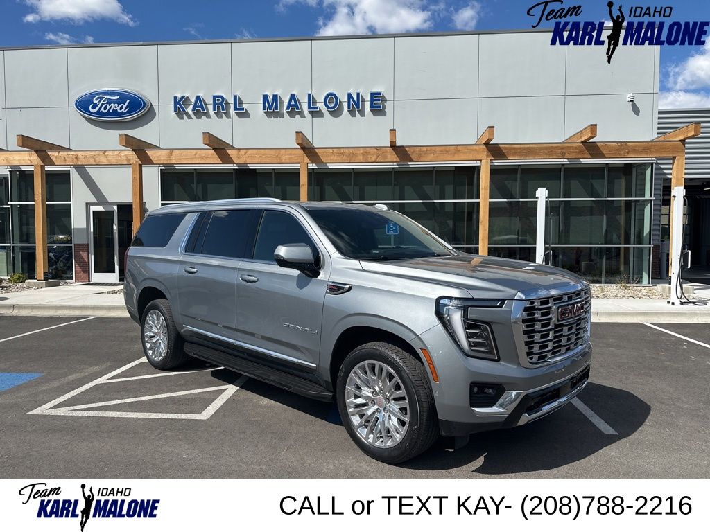 2025 GMC Yukon Denali AWD's photo