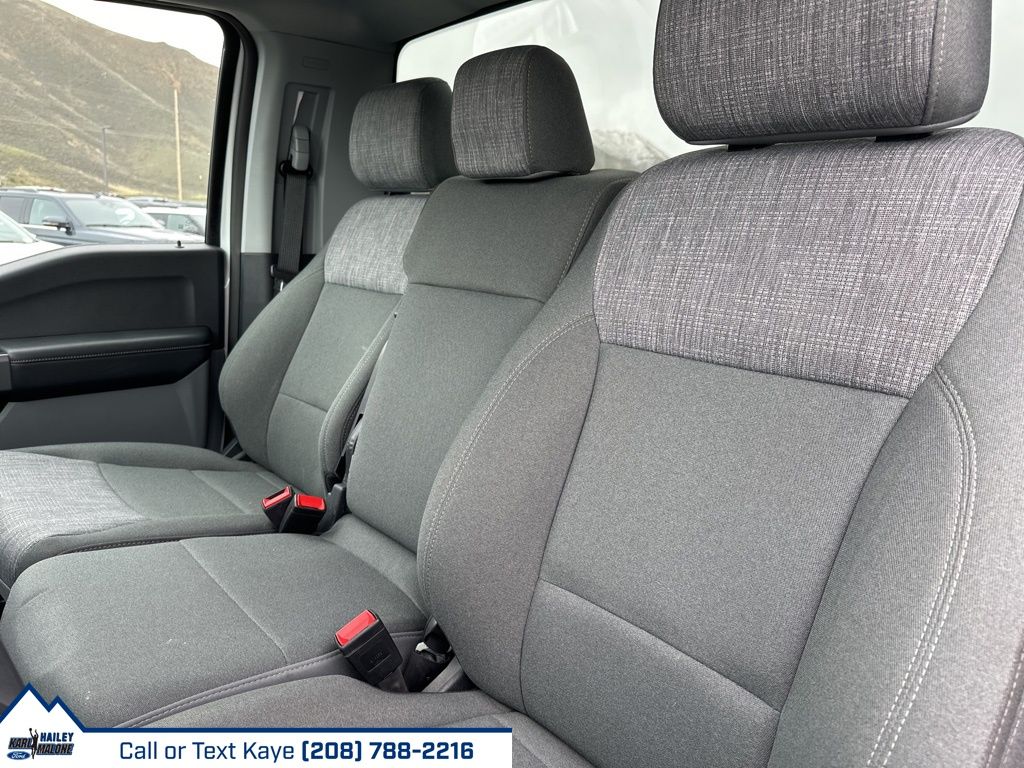 2025 Ford F-350 Super Duty XLT - Photo 11