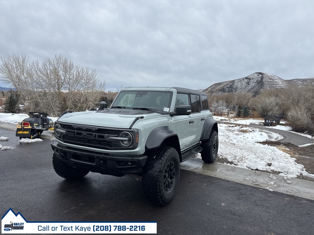 2022 Ford Bronco 4-Door Raptor's photo