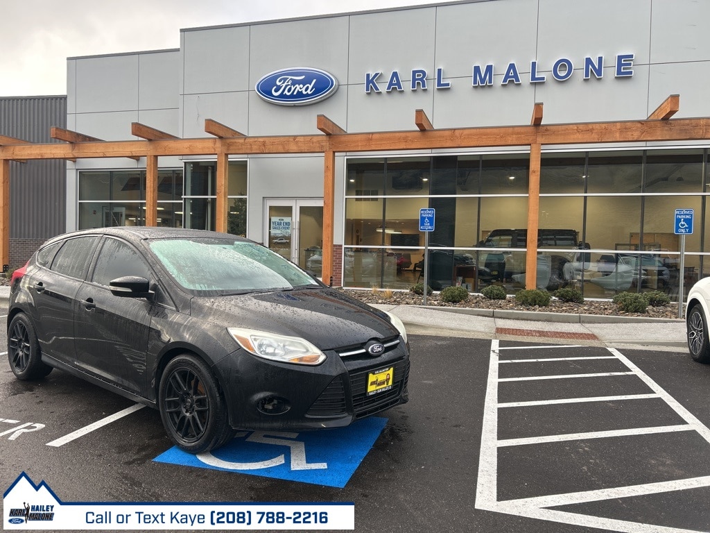 2013 Ford Focus SE's photo