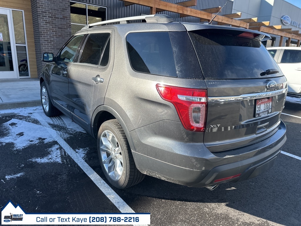 2015 Ford Explorer XLT photo 2