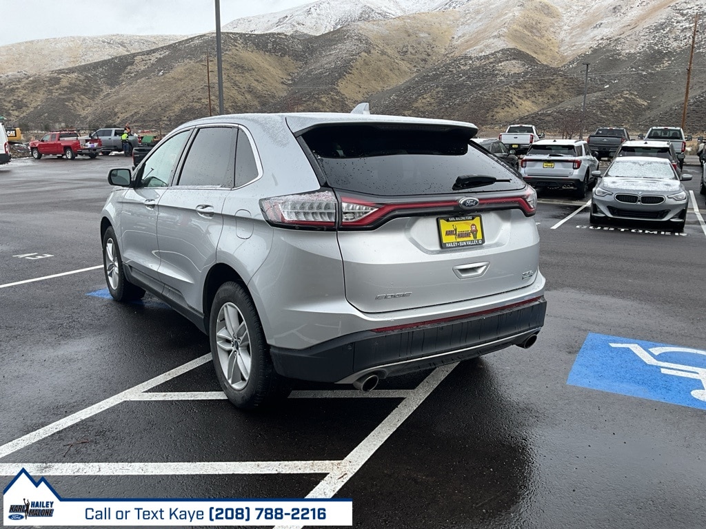 2018 Ford Edge SEL photo 4