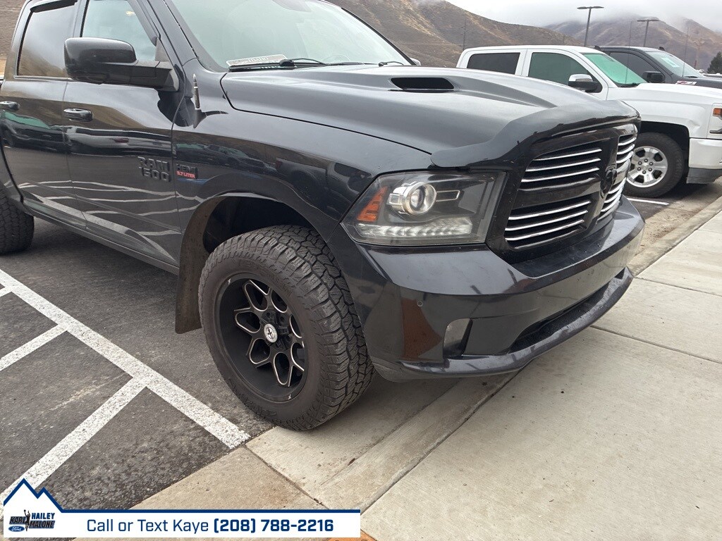 2015 Ram 1500 Sport photo 3