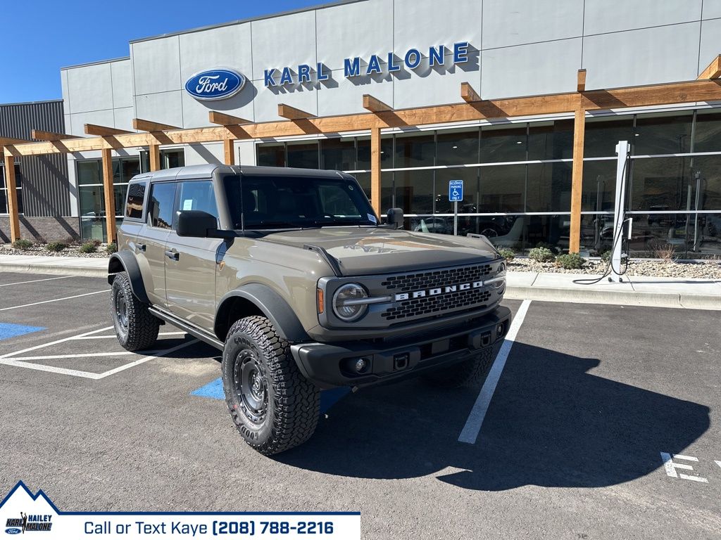 2025 Ford Bronco SUV 