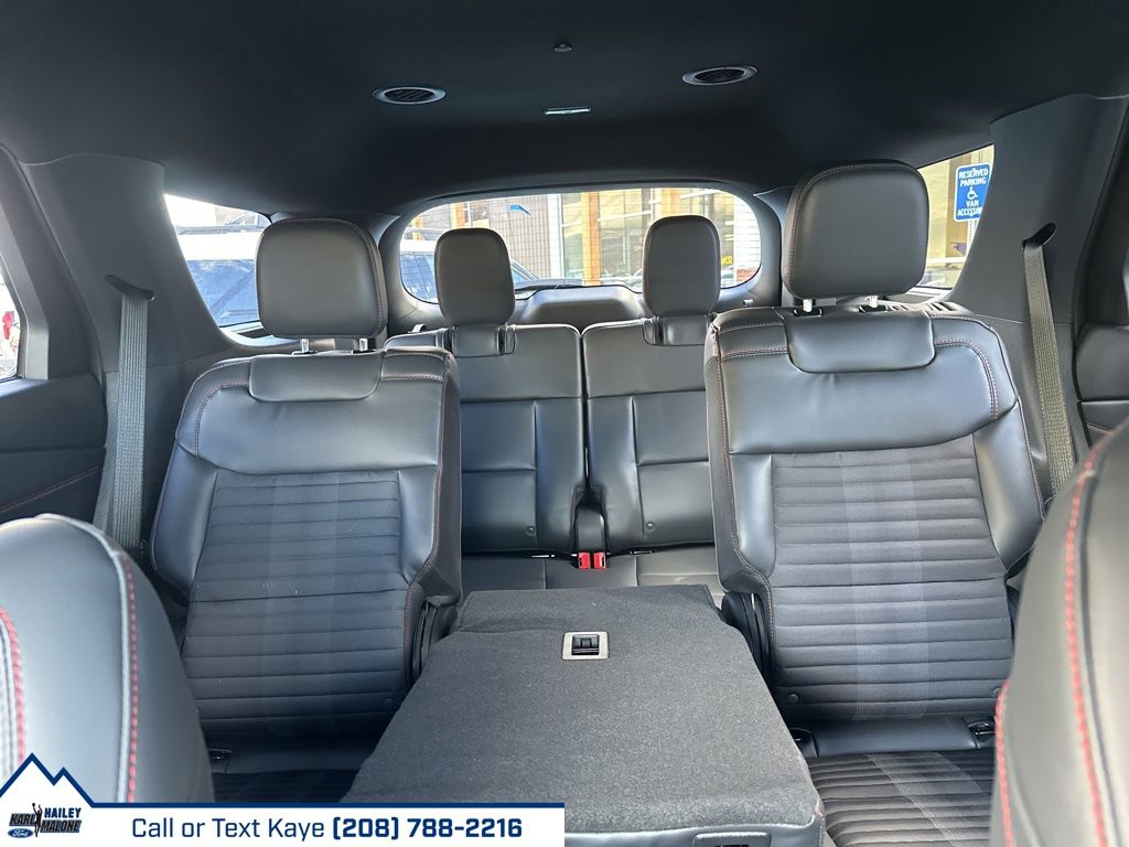 2026 Ford Explorer ST-Line - Photo 29