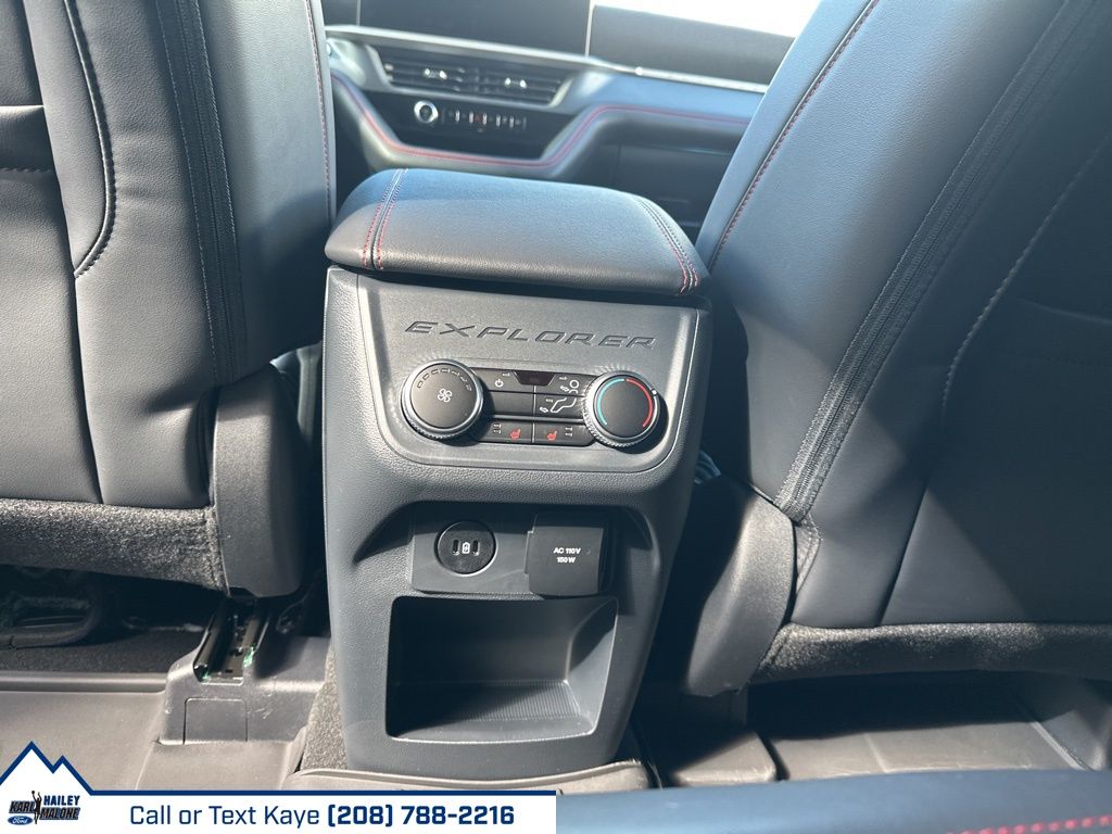 2026 Ford Explorer ST-Line - Photo 16