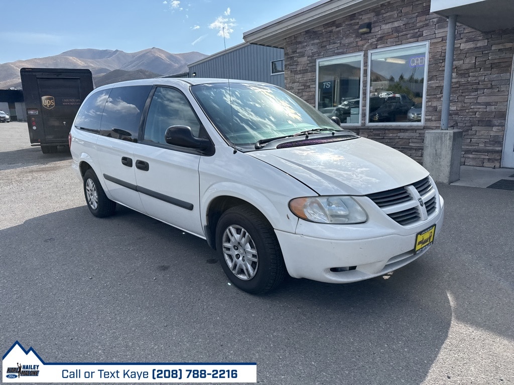 Used 2005 Dodge Grand Caravan SE with VIN 1D4GP24E95B304132 for sale in Hailey, ID