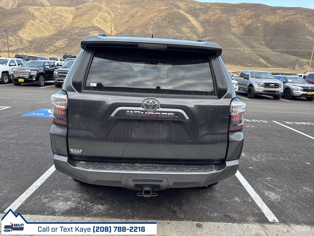 2020 Toyota 4Runner Base photo 3