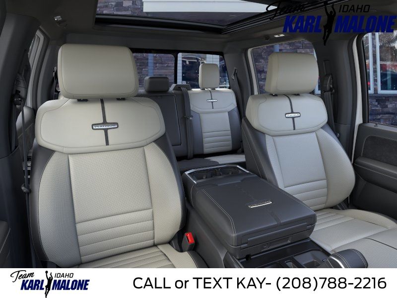 2025 Ford F-150 Lightning Platinum - Photo 10