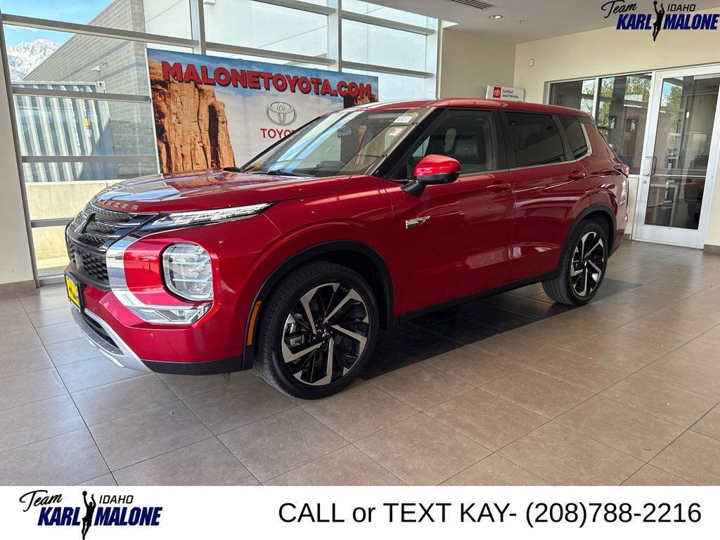 2025 Mitsubishi Outlander Plug-in Hybrid SE S-AWC's photo