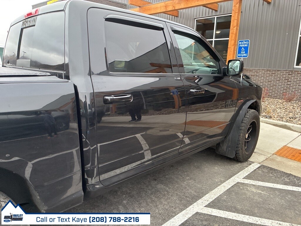 2015 Ram 1500 Sport photo 2