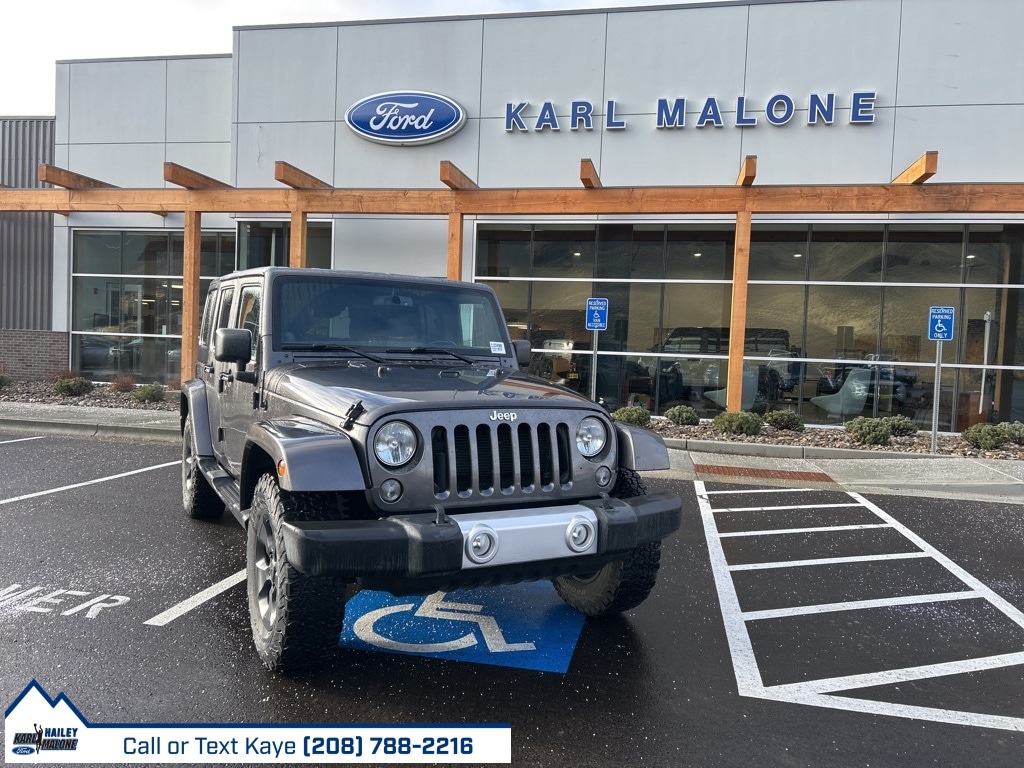 2014 Jeep Wrangler Unlimited Sahara's photo