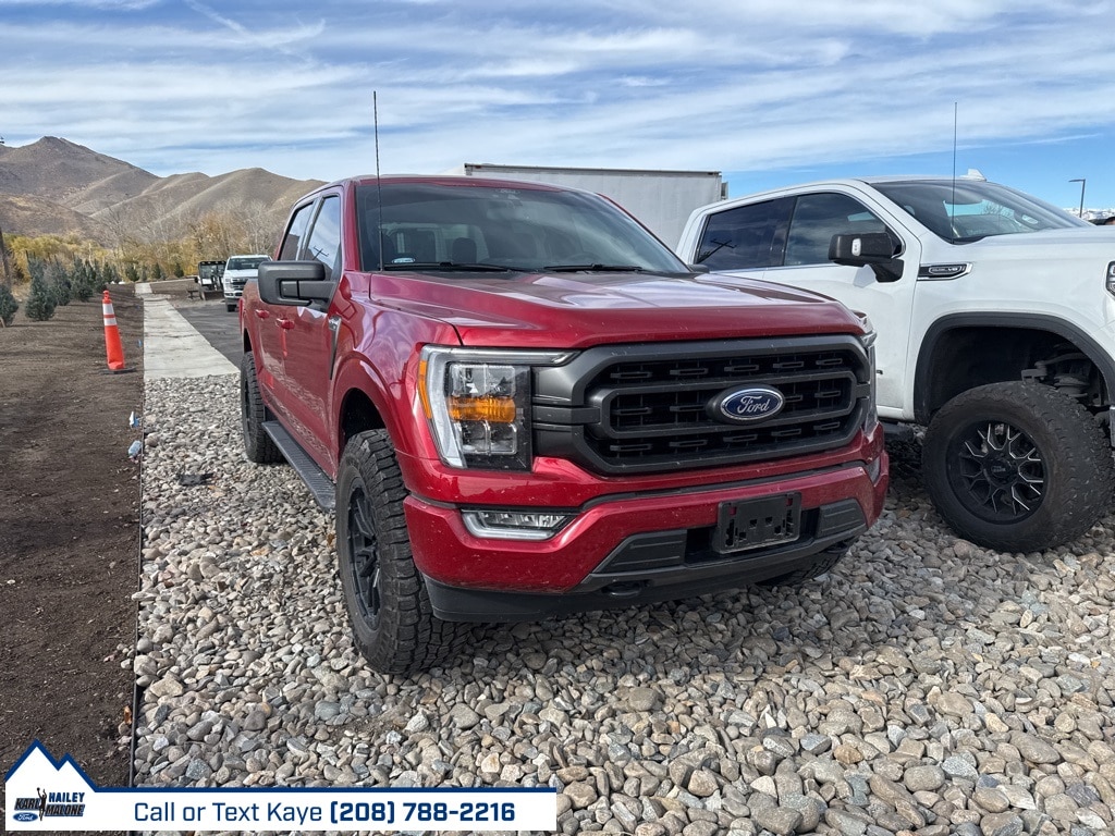 Used 2021 Ford F-150 XLT Truck