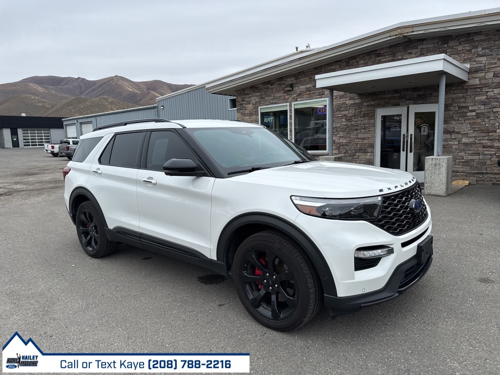 2022 Ford Explorer SUV 