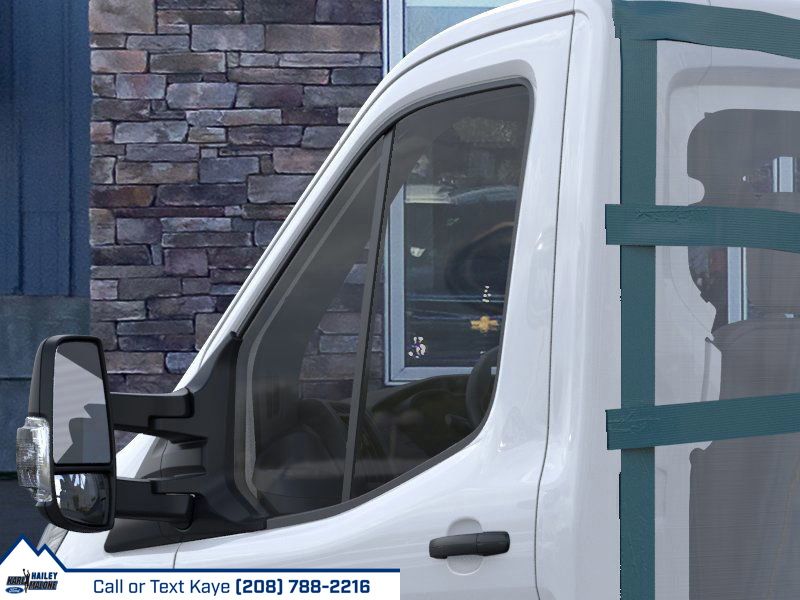 2025 Ford Transit Cutaway Base - Photo 20