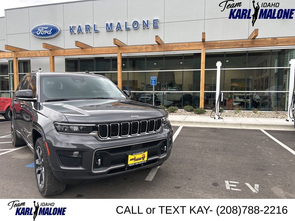 2021 Jeep Grand Cherokee L Overland's photo